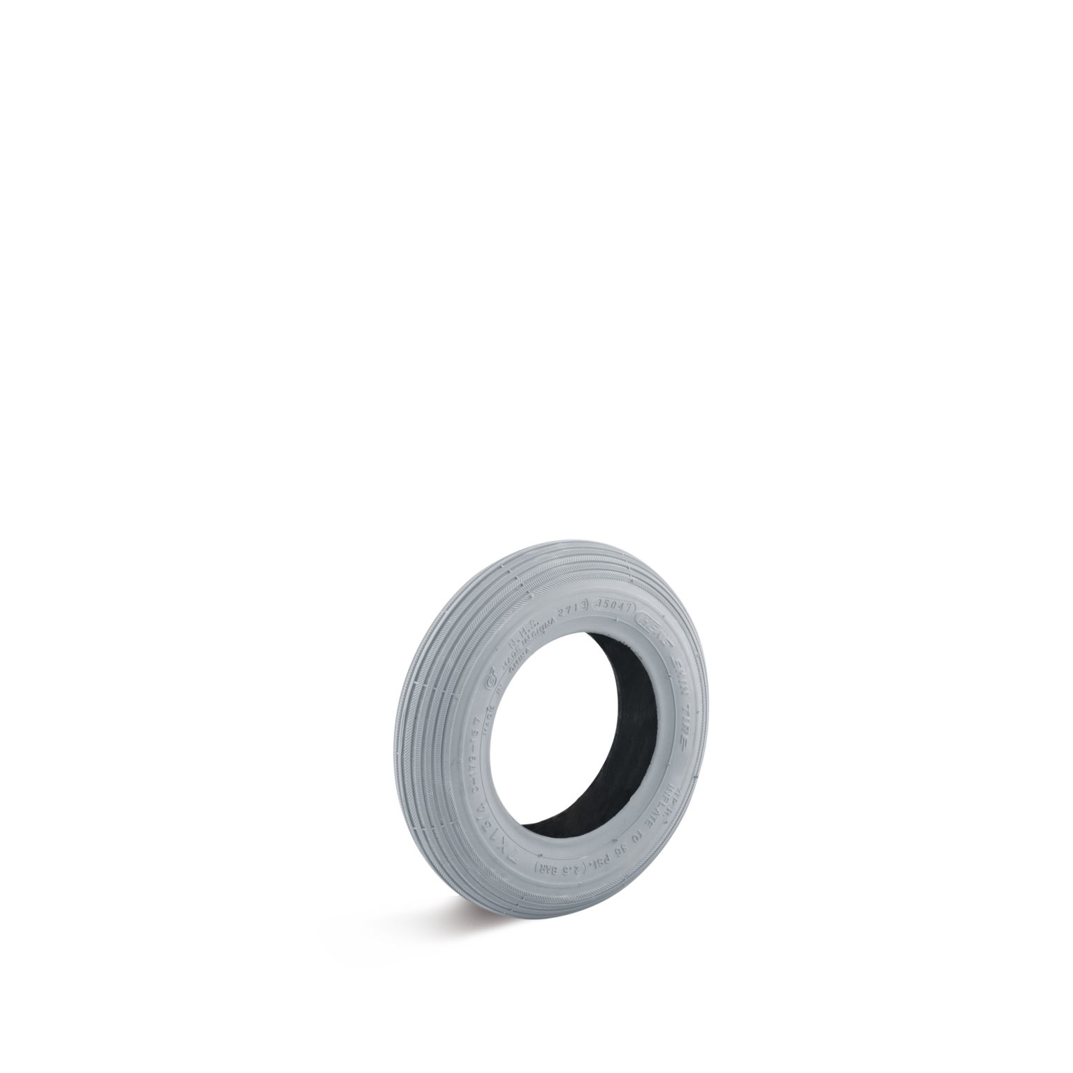 Een lichtgrijze band met een zwarte binnenkant staat rechtop. De band heeft een ribbelpatroon en is ontworpen voor industriële toepassingen. De achtergrond is eenvoudig en eenzijdig.